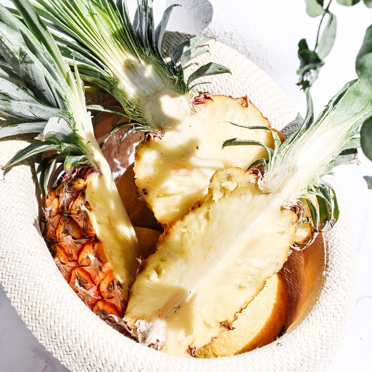Pineapple, the raw material